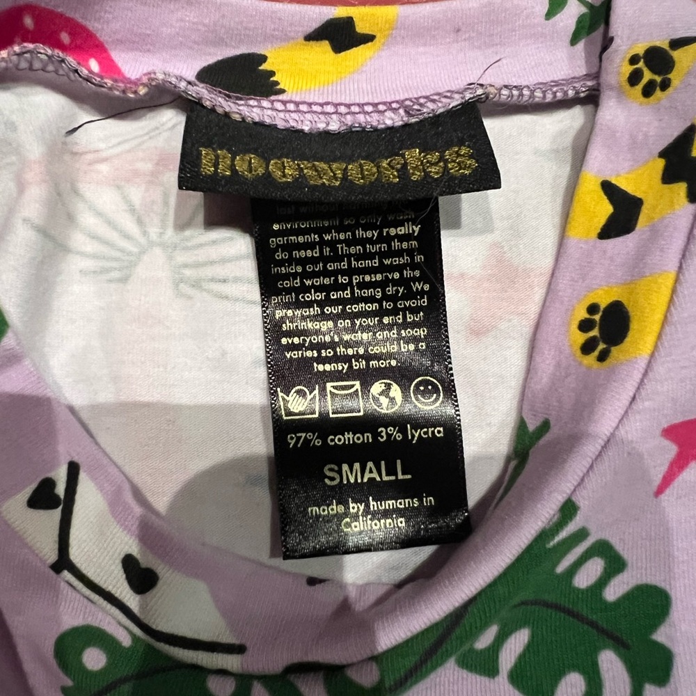 Nooworks Lavender Short Sleeve Tee with Colorful Graphic Print - Picture 3 of 3